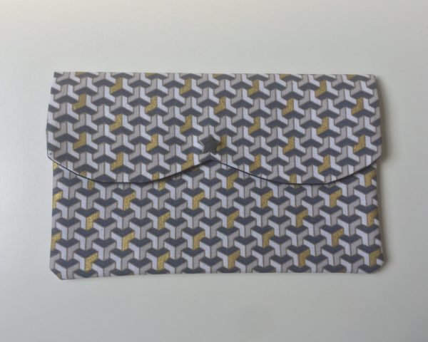 Pochette multi usages grise et dorée