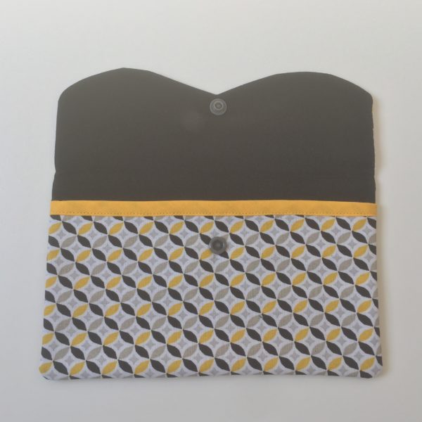 Intérieur pochette jaune blanc noir